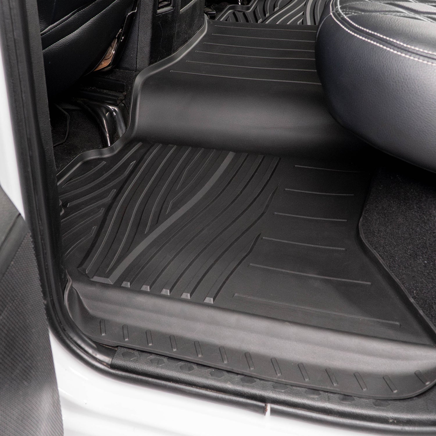 Premium Floor Mats | 2013-2018 Dodge Ram 1500