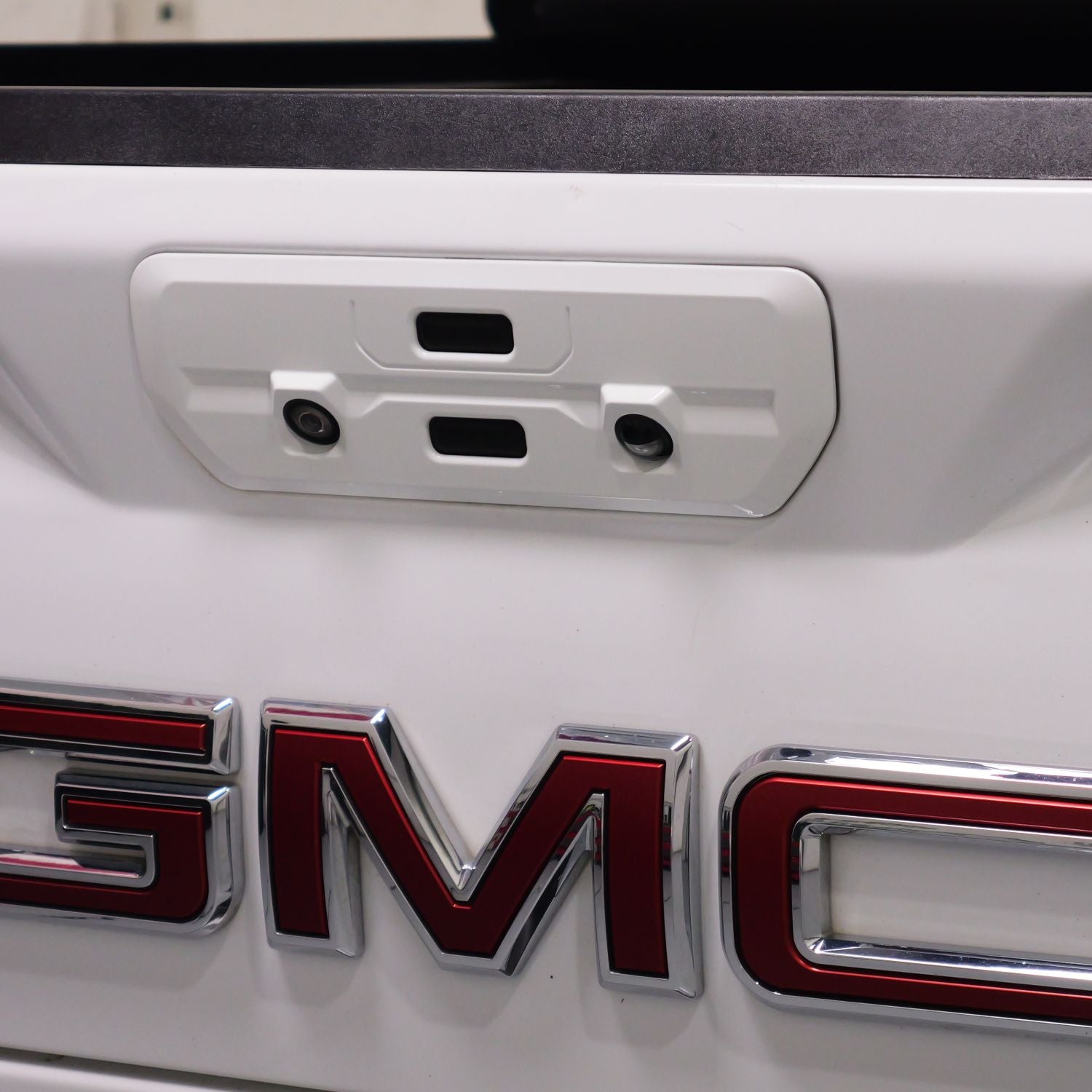 Painted Tailgate Bezels | 2019-2026 Chevy Silverado & GMC Sierra 1500